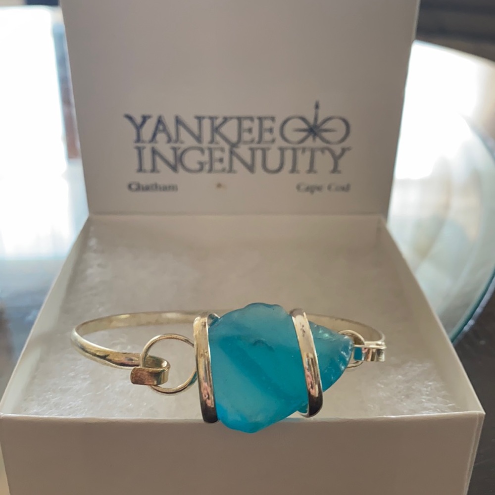Silver and sea glass bracelet